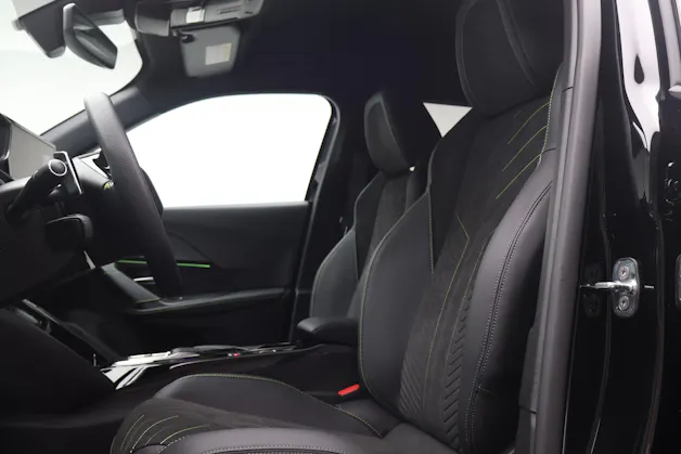 Peugeot 2008 1.2 Hybrid GT