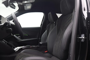 Vehicle image PEUGEOT 2008 1.2 Hybrid GT