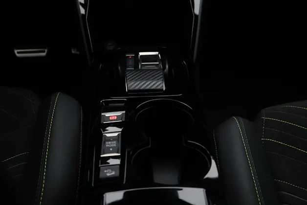 Peugeot 2008 1.2 Hybrid GT