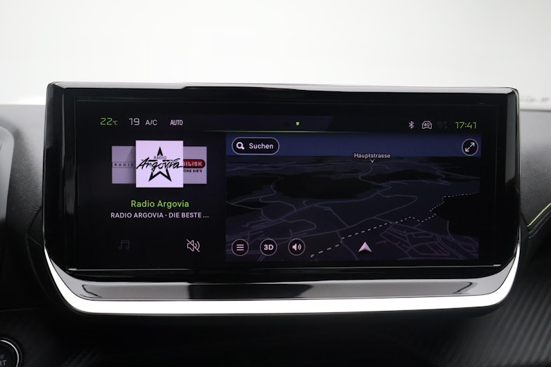 Vehicle image PEUGEOT 2008