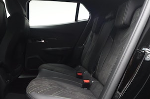 Vehicle image PEUGEOT 2008 1.2 Hybrid GT