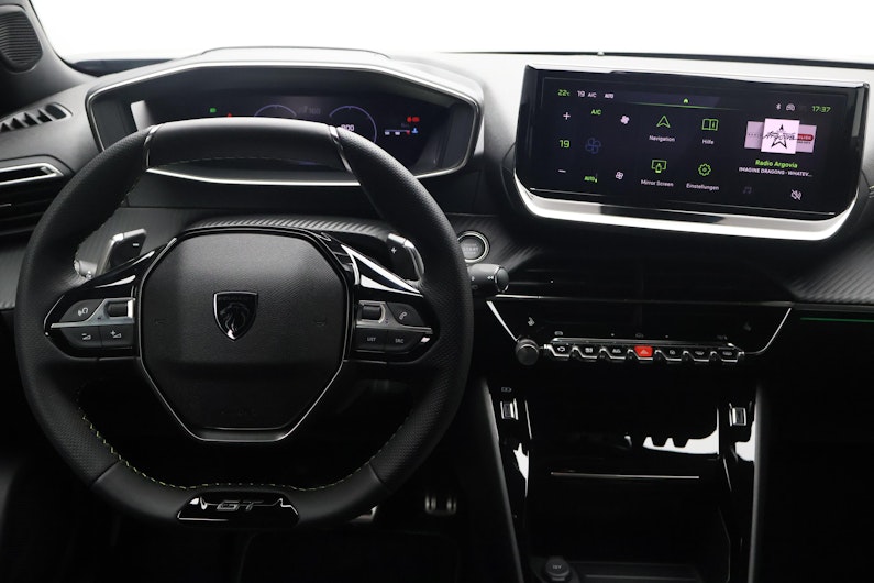 Vehicle image PEUGEOT 2008