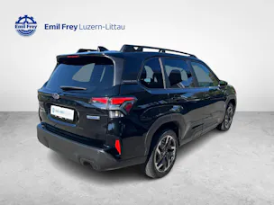 Subaru Forester Station 2.0i e-Boxer Swiss Plus