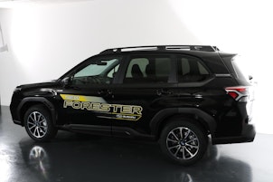Vehicle image SUBARU Forester Station 2.0i e-Boxer Swiss Plus