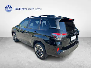 Subaru Forester Station 2.0i e-Boxer Swiss Plus