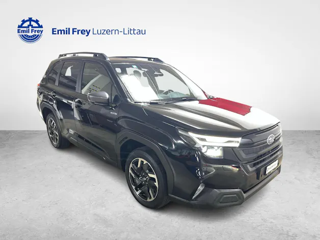 Subaru Forester Station 2.0i e-Boxer Swiss Plus