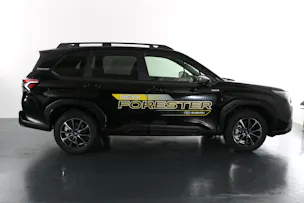 Subaru Forester Station 2.0i e-Boxer Swiss Plus