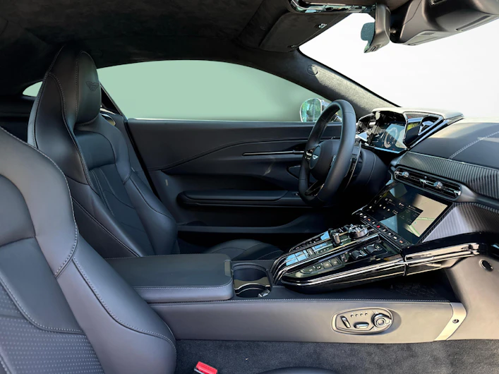 image du véhicule ASTON MARTIN V12 Vantage