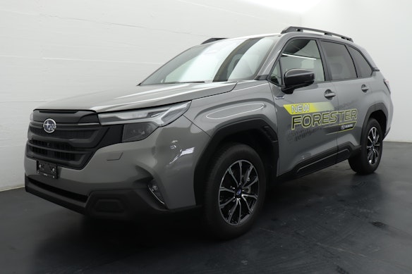SUBARU Forester Station 2.0i e-Boxer Swiss Plus 0