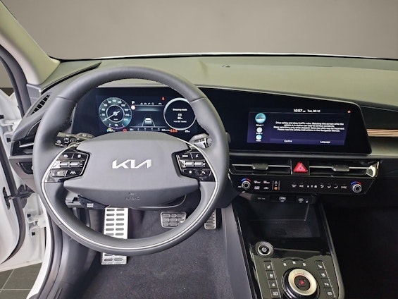 Vehicle image 10 Vehicle image 10