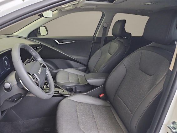 Vehicle image 8 Vehicle image 8