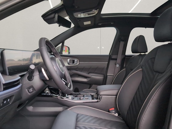 Vehicle image 8 Vehicle image 8