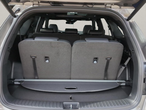 Vehicle image 14 Vehicle image 14