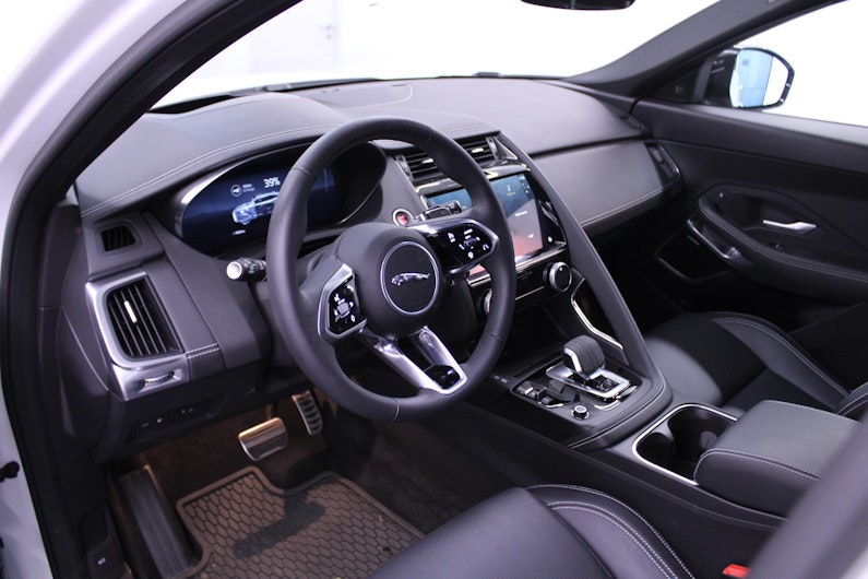 Vehicle image JAGUAR E-PACE