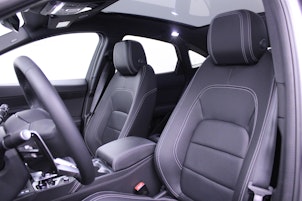 Vehicle image JAGUAR E-Pace 1.5 T 300e R-Dynamic SE AWD