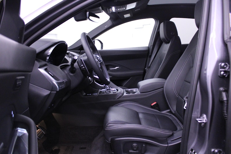 Vehicle image JAGUAR E-PACE