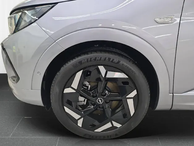 Opel Grandland 1.6 T PHEV GSE 300PS 4x4