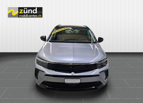 Vehicle image 4 Vehicle image 4