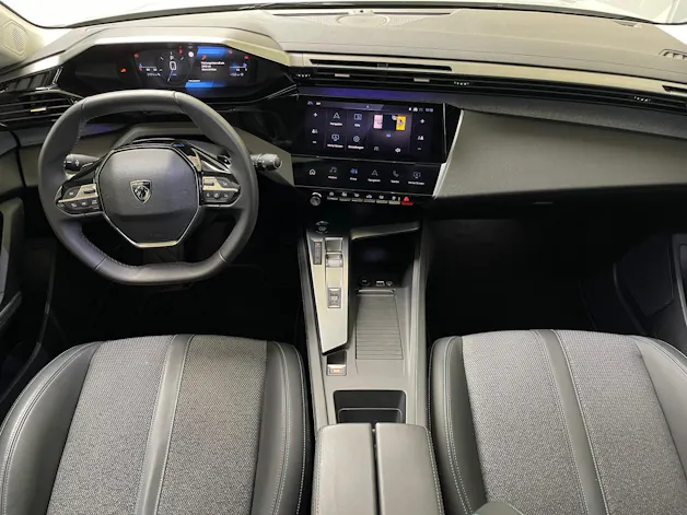 Peugeot 308 SW 1.5 BlueHDi Allure Pack CH-Fahrzeug