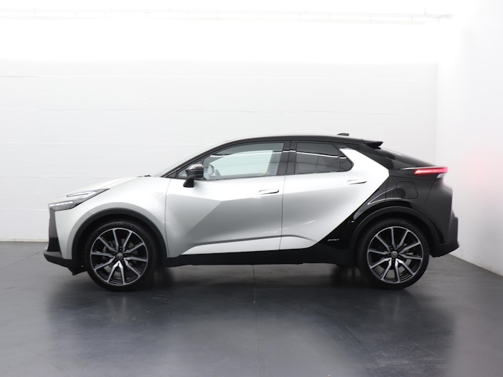 Vehicle image TOYOTA C-HR