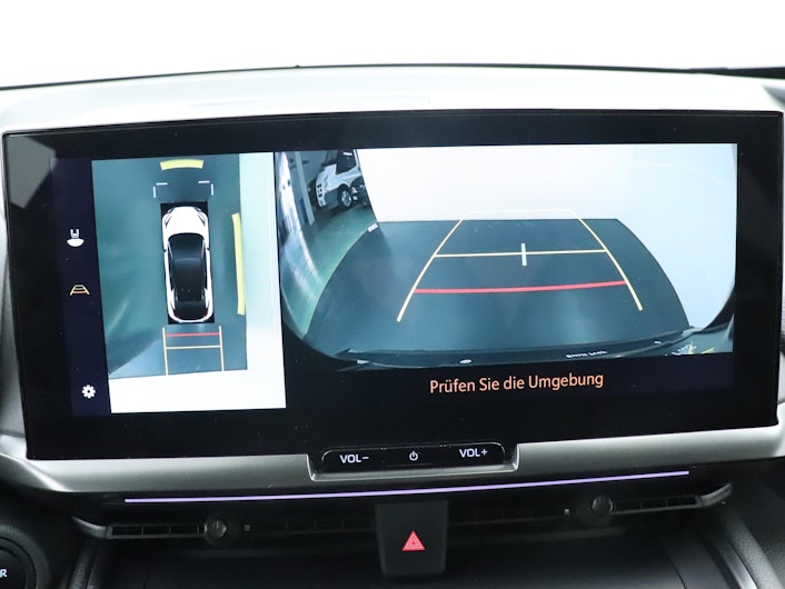 Vehicle image TOYOTA C-HR