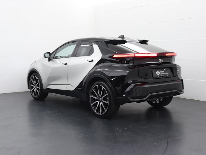 Vehicle image TOYOTA C-HR