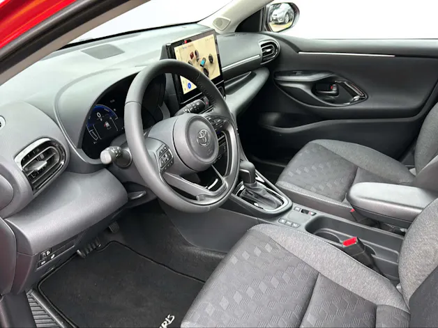 Toyota Yaris 1.5 VVT-i HSD Trend