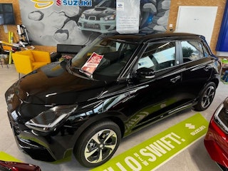 Vehicle image SUZUKI SWIFT 0