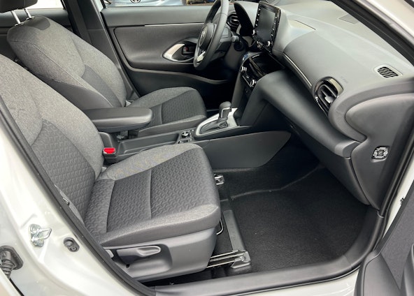 Vehicle image 12 Vehicle image 12