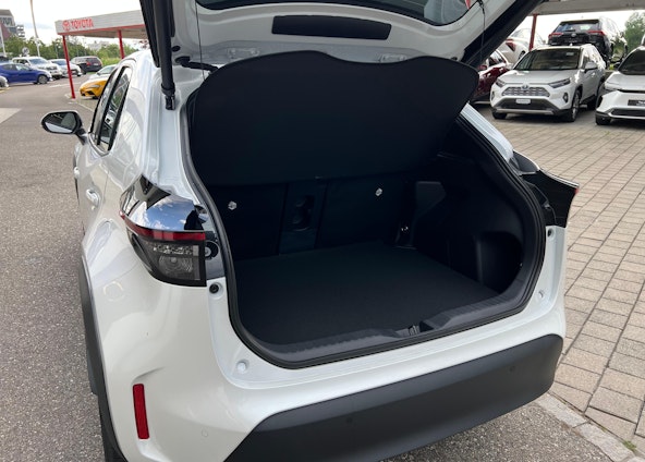 Vehicle image 6 Vehicle image 6