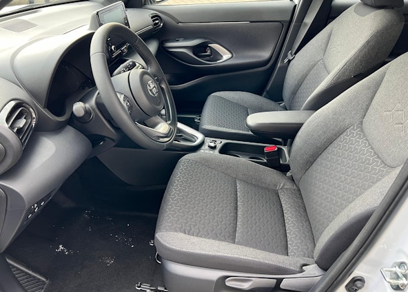 Vehicle image 8 Vehicle image 8