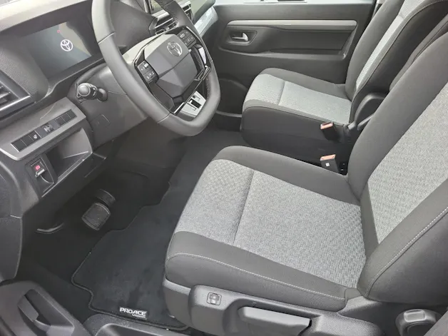 Toyota PROACE Verso L1 2.0 D Trend