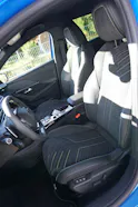 Peugeot 208 1.2 Hybrid GT