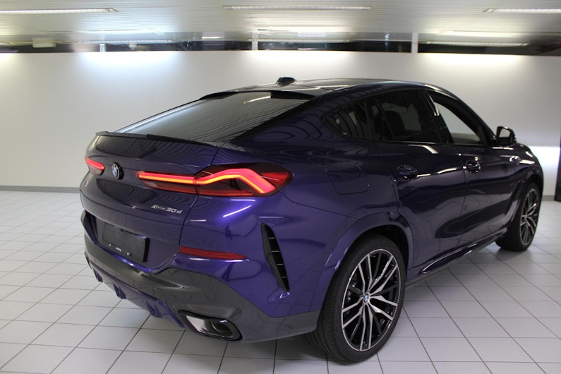 Vehicle image BMW X6