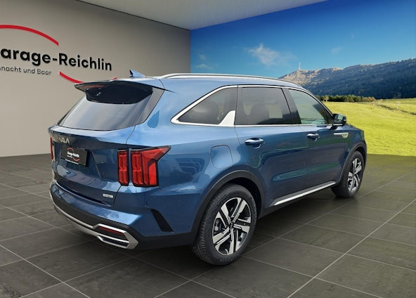 Vehicle image 4 Vehicle image 4