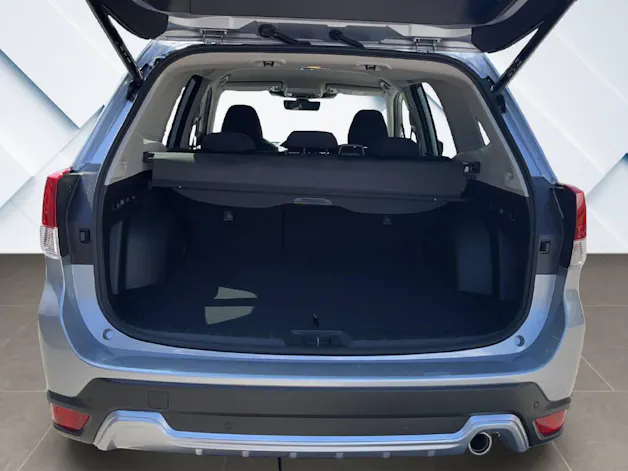 Subaru Forester Station 2.0i e-Boxer Swiss Plus