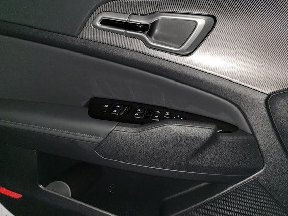 Vehicle image 11 Vehicle image 11