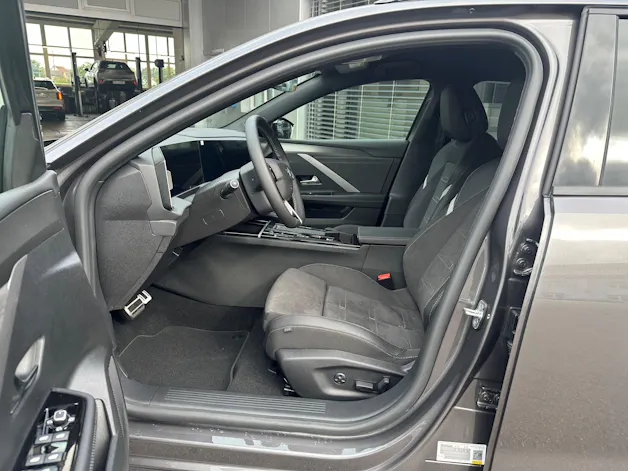 Opel Astra-e Sports Tourer GS