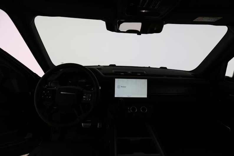 Vehicle image LAND ROVER DEFENDER