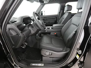 Land Rover Defender 130 3.0 D I6 300 X