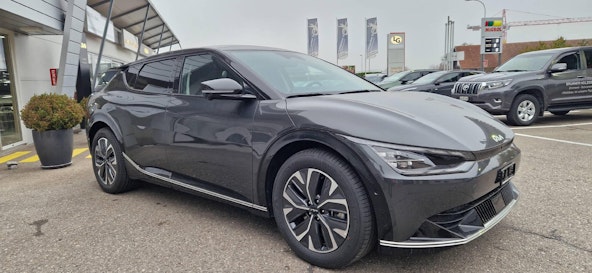 Vehicle image 14 Vehicle image 14