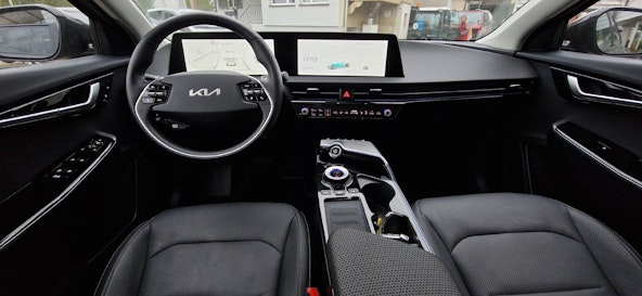 Vehicle image 4 Vehicle image 4