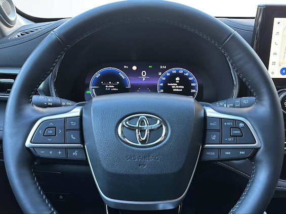 Vehicle image 14 Vehicle image 14