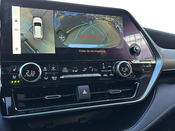 Vehicle image 13 Vehicle image 13