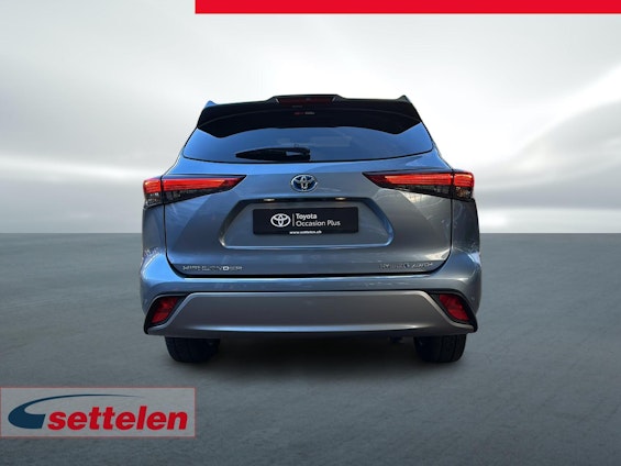 Vehicle image 5 Vehicle image 5