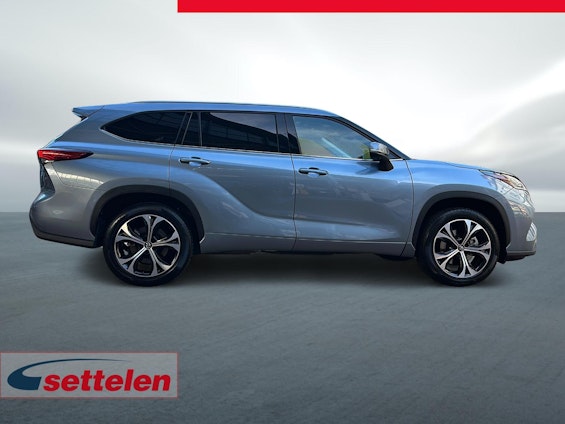 Vehicle image 3 Vehicle image 3