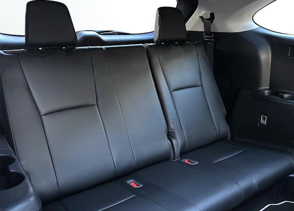 Vehicle image 15 Vehicle image 15