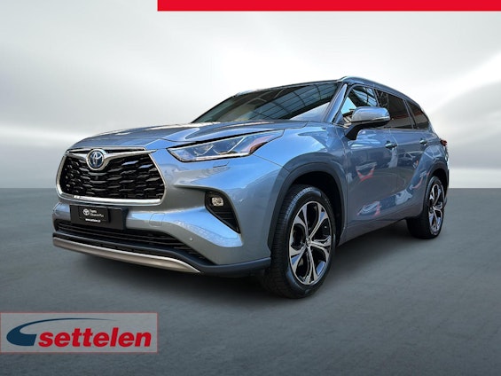 First vehicle image First vehicle image