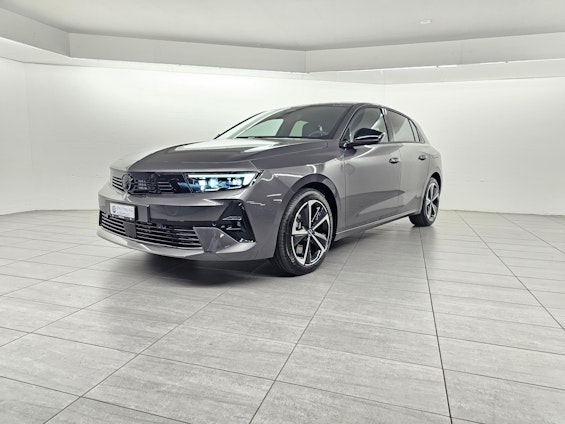 First vehicle image First vehicle image