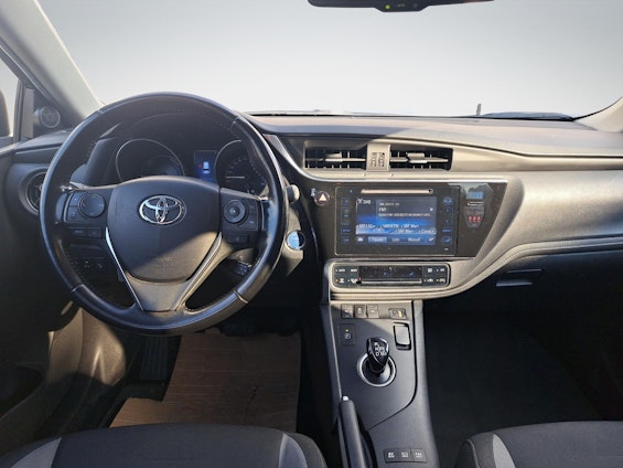 Vehicle image 11